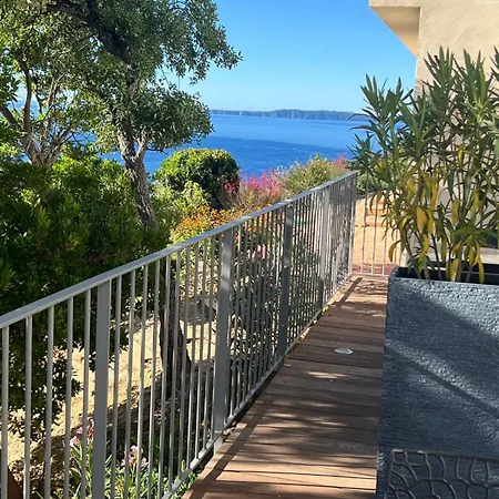 L'ecrin Du Nocleg ze śniadaniem 3*