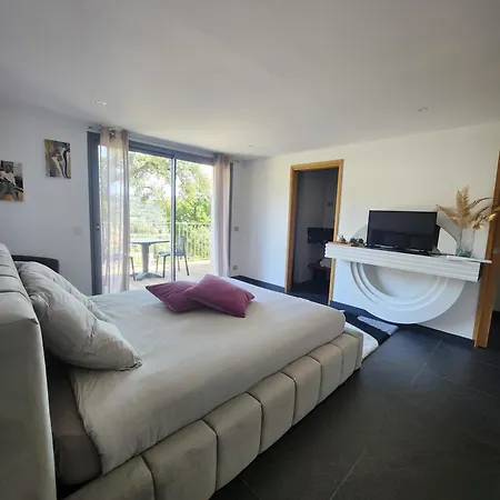 L'ecrin Du Nocleg ze śniadaniem