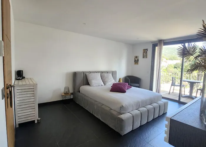 Alojamento de Acomodação e Pequeno-almoço L'ecrin Du Le Rayol-Canadel-sur-Mer